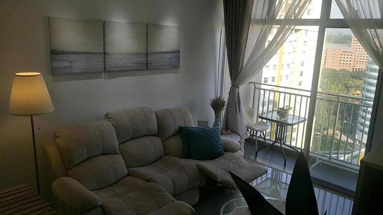 Zara1881 Muslim Homestay@Πουτρατζάγια Εξωτερικό φωτογραφία