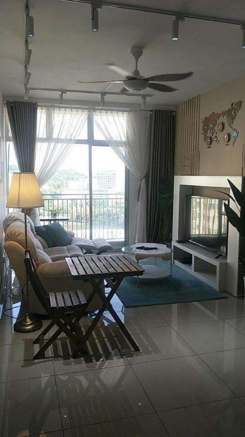 Zara1881 Muslim Homestay@Πουτρατζάγια Εξωτερικό φωτογραφία